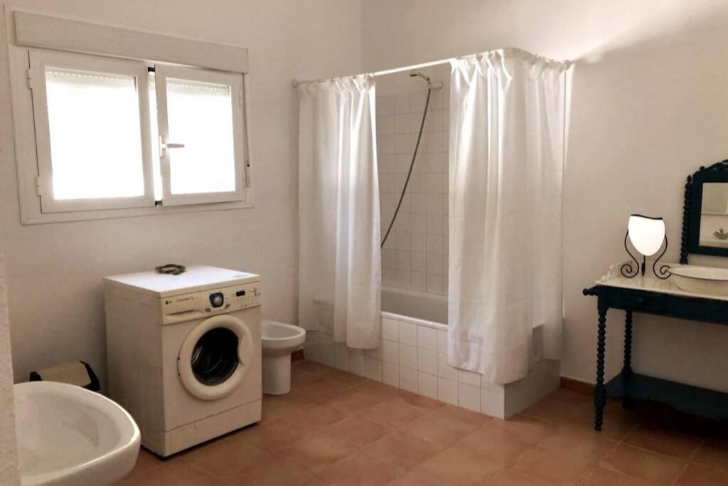 Sagrado Corazon - Chalet Con Piscina, A 25M Playa Sanlucar de Barrameda Bagian luar foto